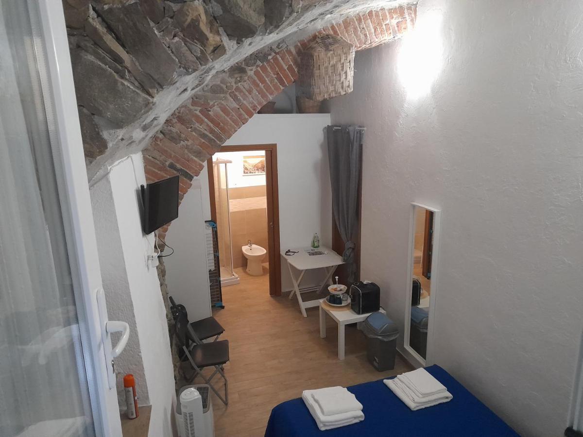 Cinque Terre La Casa Del Vignaiolo Hotel Riomaggiore Bagian luar foto