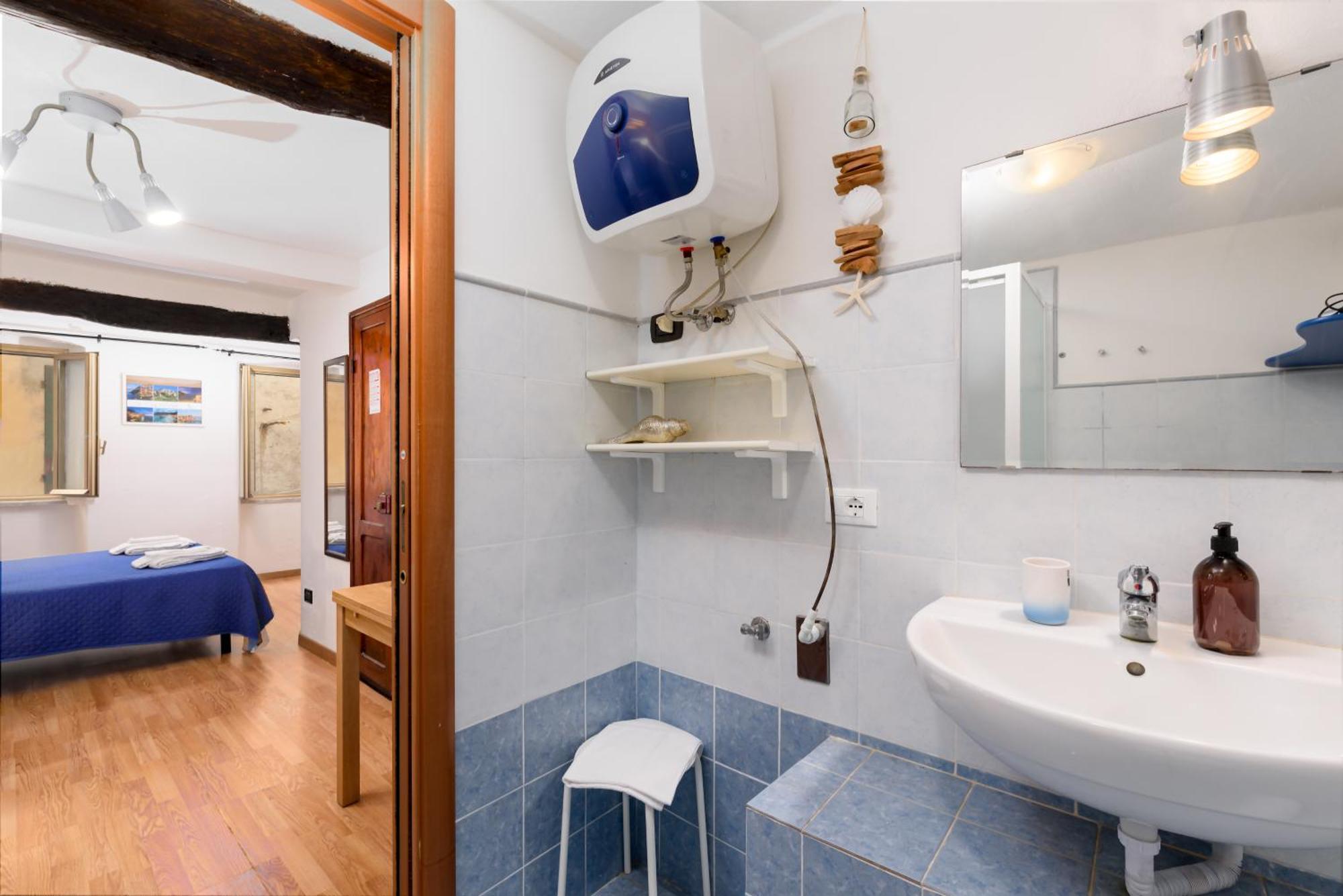 Cinque Terre La Casa Del Vignaiolo Hotel Riomaggiore Bagian luar foto