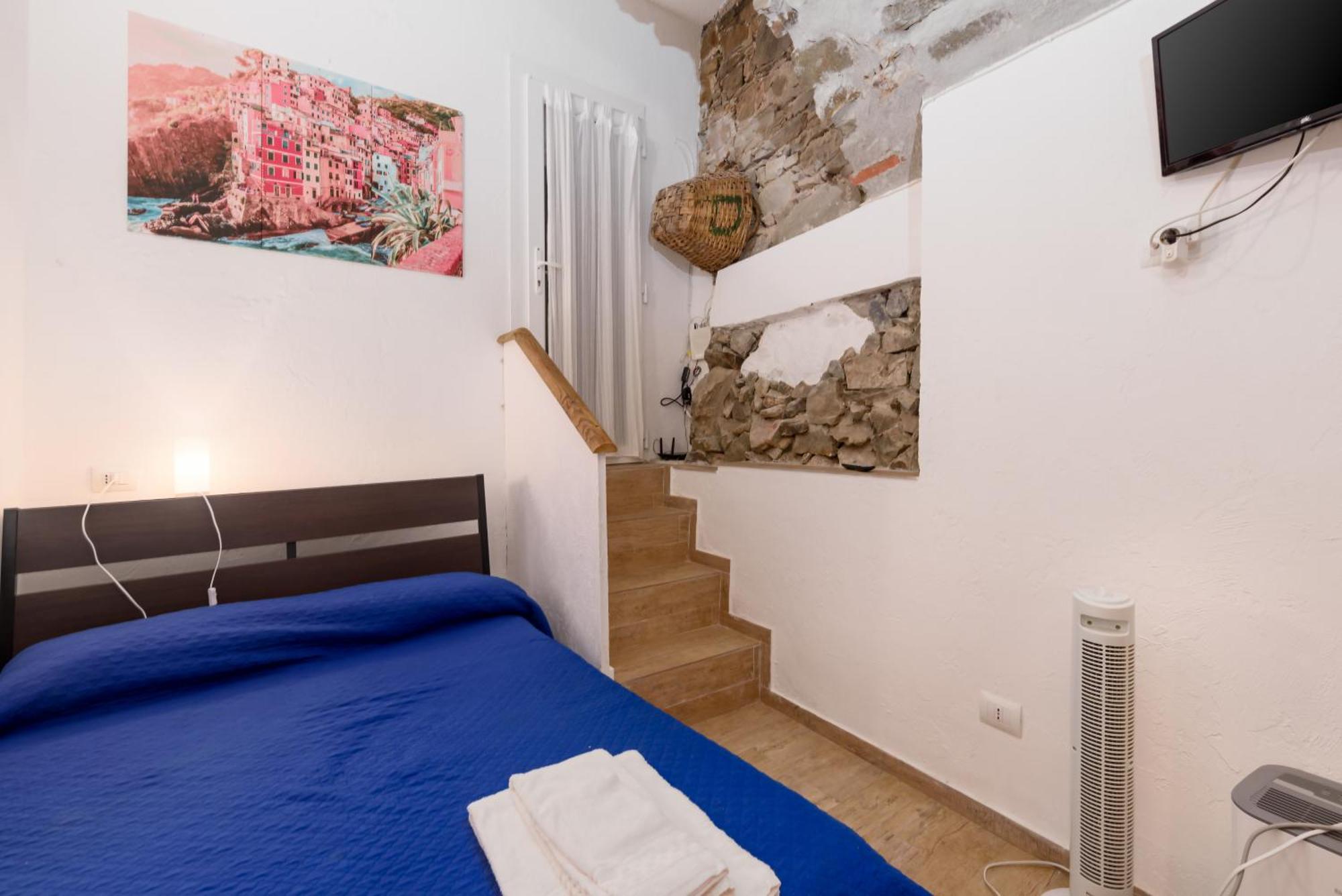 Cinque Terre La Casa Del Vignaiolo Hotel Riomaggiore Bagian luar foto